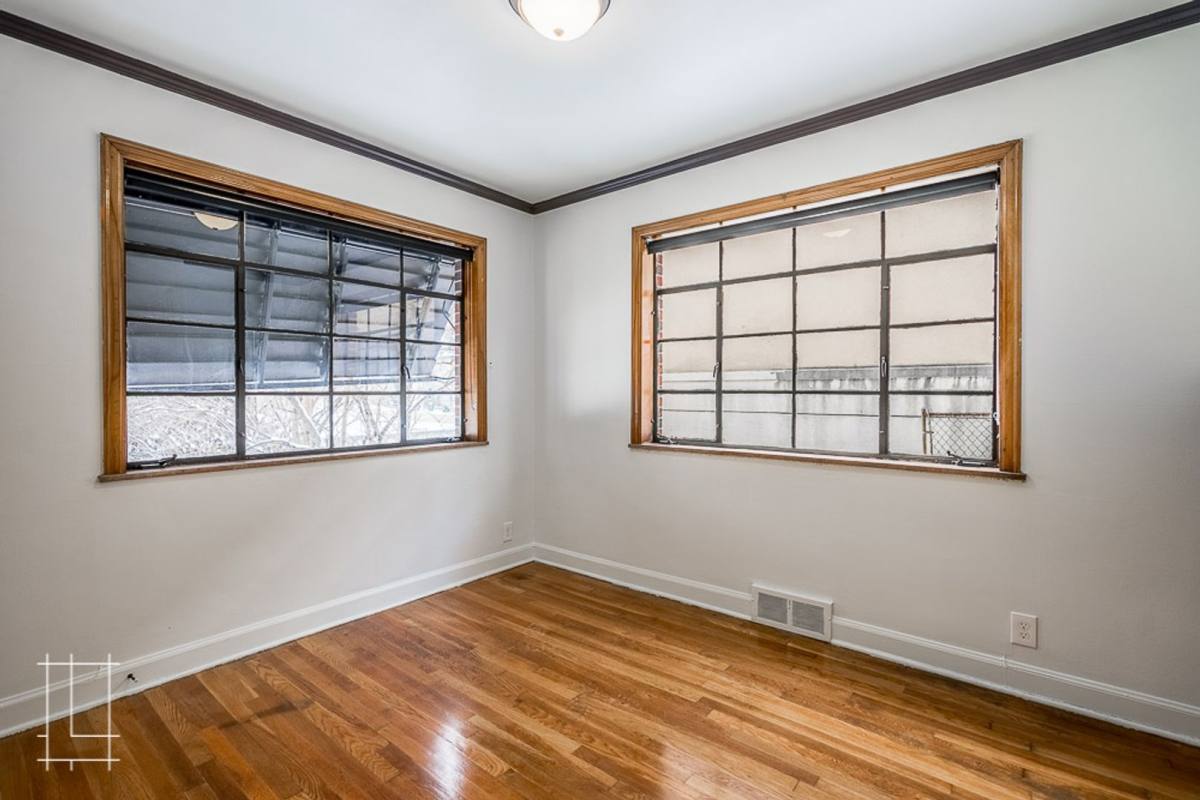 Apartment for rent at 1374 E Broad St, Columbus, OH 43205