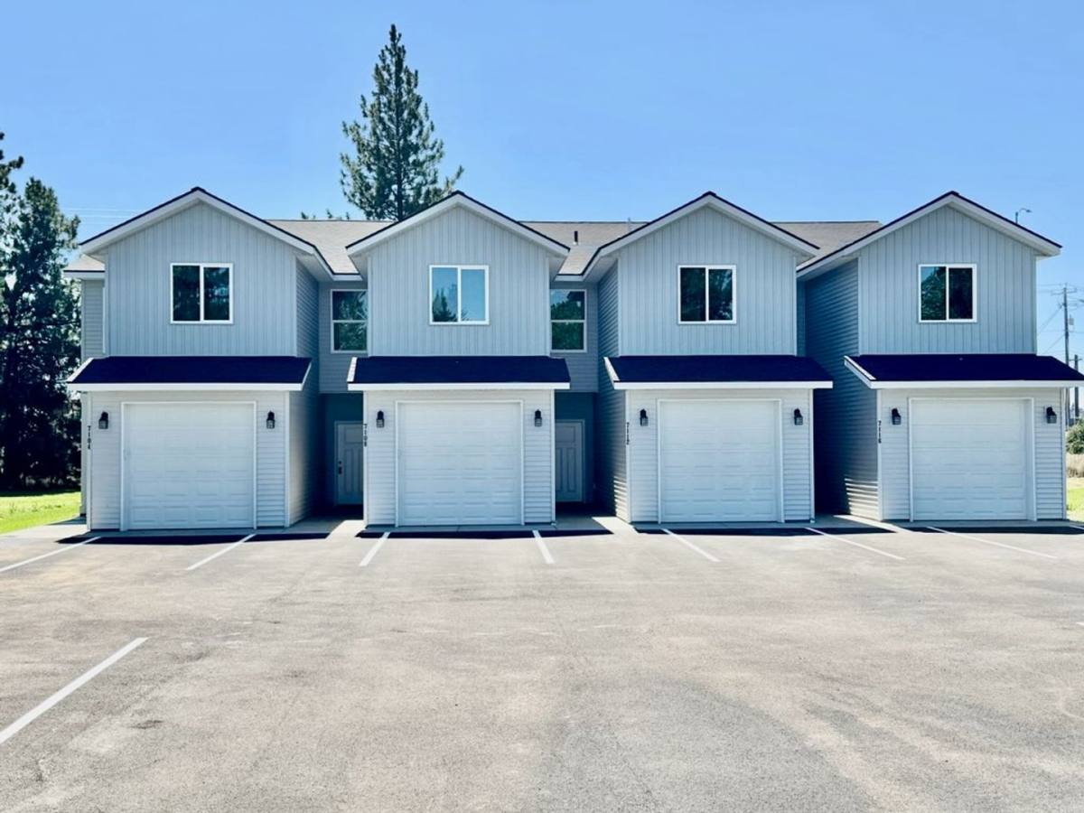 Townhouse for rent at 7116 W Heritage St, Rathdrum, ID 83858
