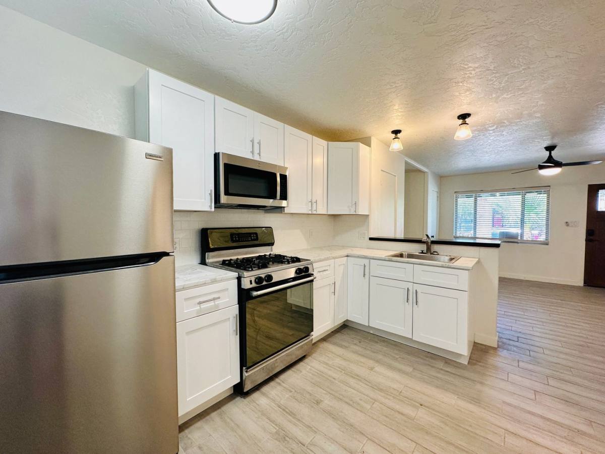 Apartment for rent at 51 N Euclid Ave, Tucson, AZ 85719
