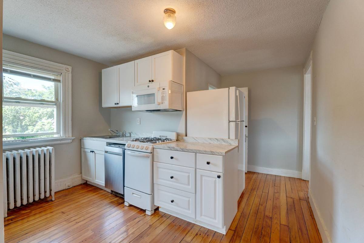 Apartment for rent at 65 Edgewood Ave, New Haven, CT 06511