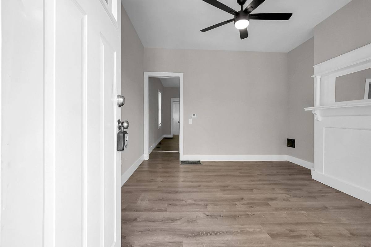 Apartment for rent at 490 E Morrill Ave, Columbus, OH 43207