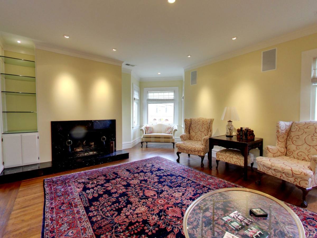 Apartment for rent at 2297 Green St, San Francisco, CA 94123