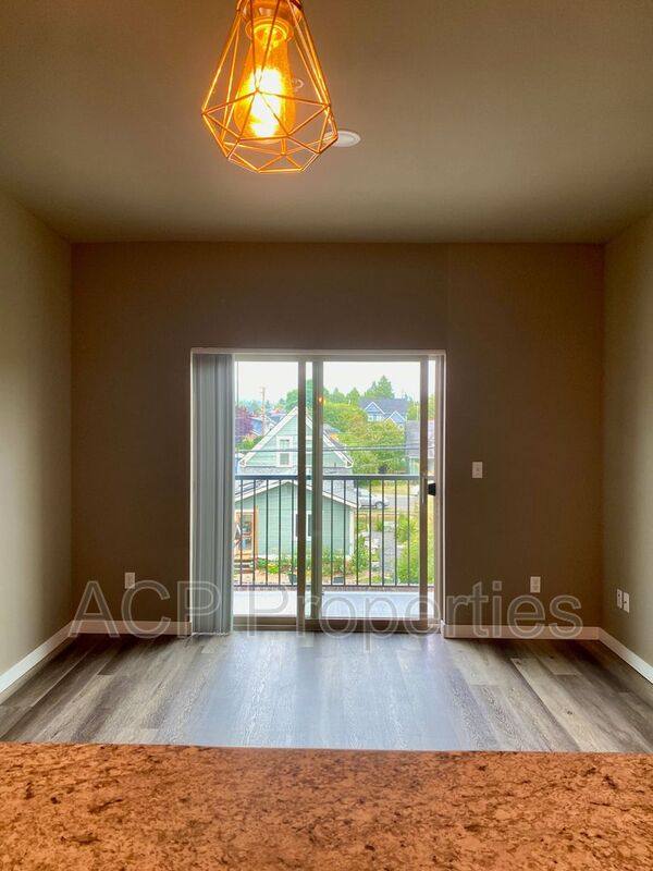 Apartment for rent at 2524 Meridian St #303, Bellingham, WA 98225