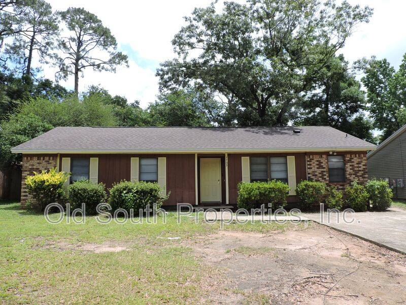 House for rent at 7705 Deborah Dr, Pensacola, FL 32514