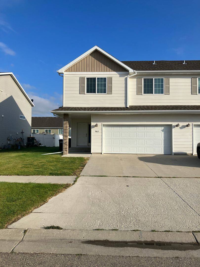House for rent at 962 31st Ave W, West Fargo, ND 58078