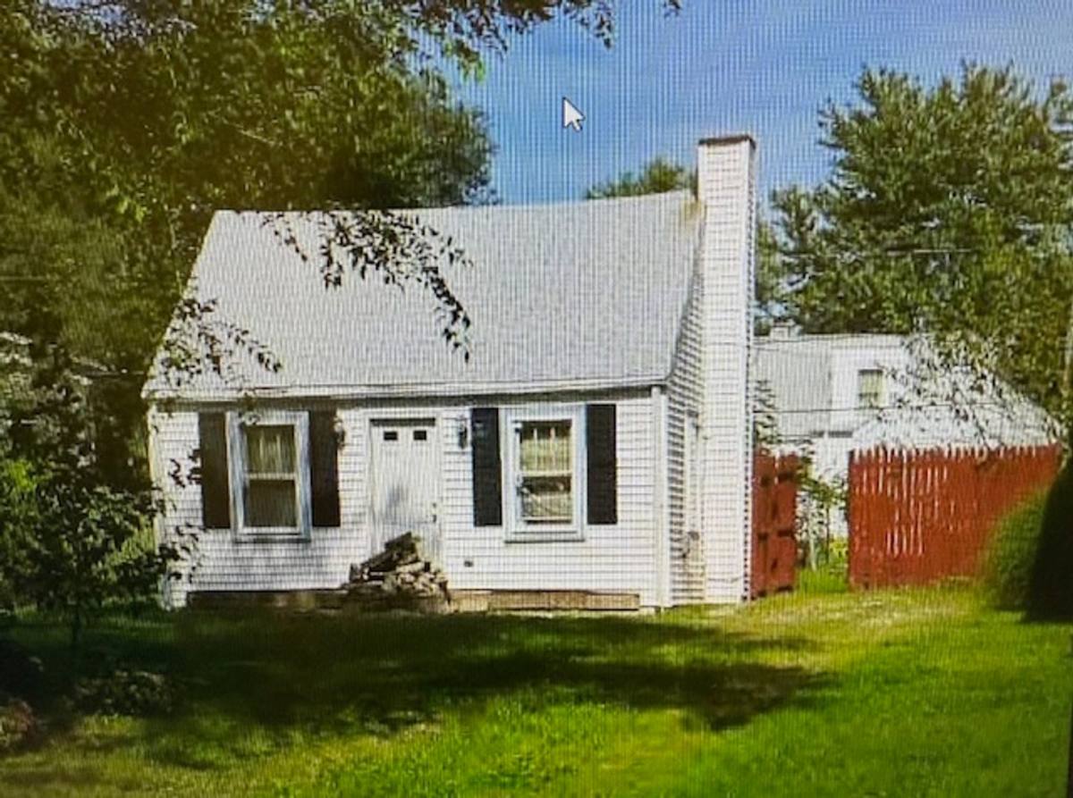 House for rent at 901 E Wilson, Peoria Heights, IL 61616
