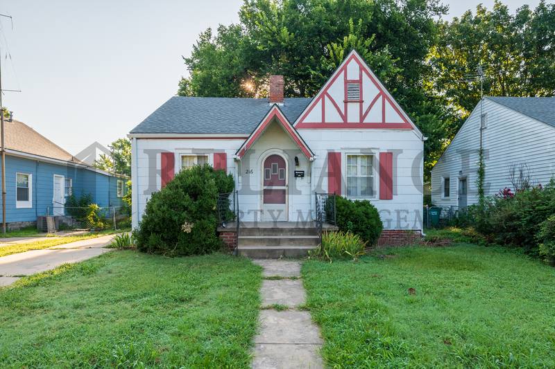 House for rent at 216 S Meridian Ave, Wichita, KS 67213