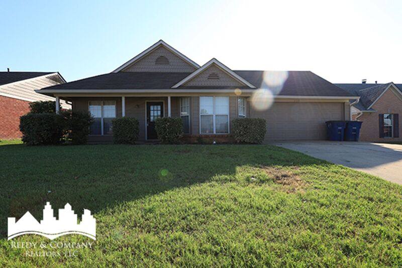 House for rent at 6318 Magnolia Lakes Dr, Olive Branch, MS 38654