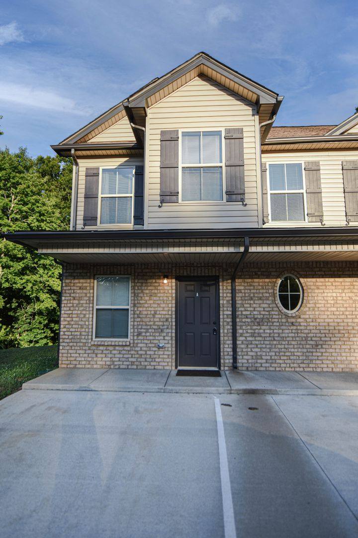Apartment for rent at 219 Smithson Lane, Clarksville, TN 37040