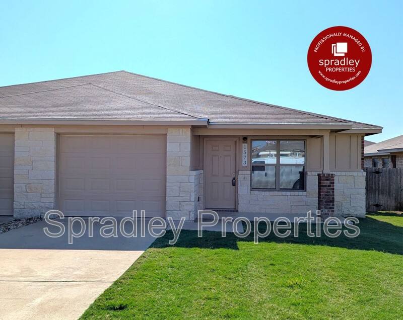 Townhouse for rent at 1573 Chance Court, Belton, TX 76513