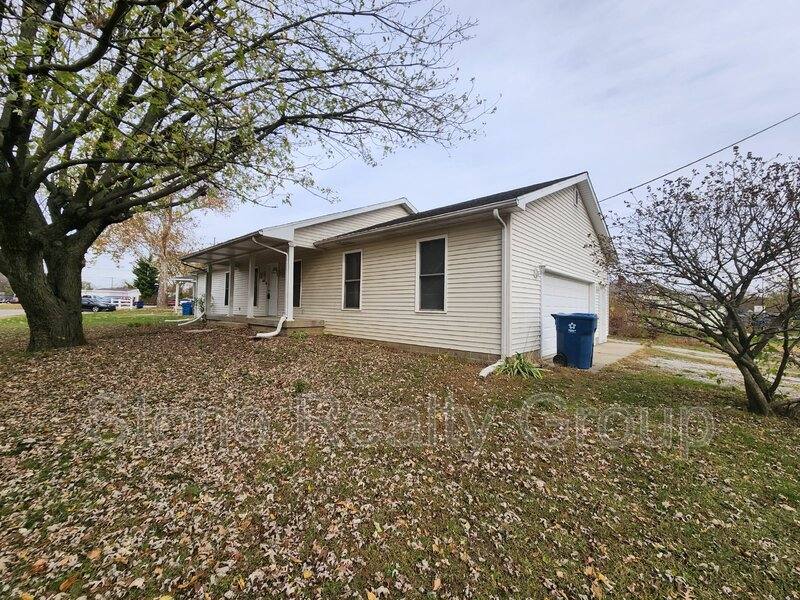 House for rent at 3026 S 8th St, Terre Haute, IN 47802