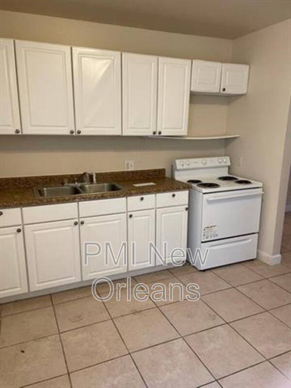 House for rent at 1868 Benefit St, New Orleans, LA 70122
