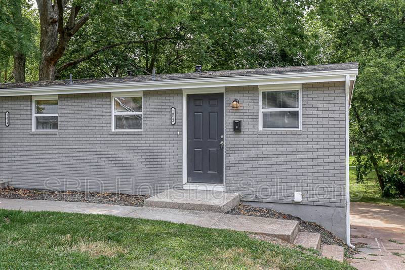 House for rent at 1812 S Evanston Ave, Independence, MO 64052