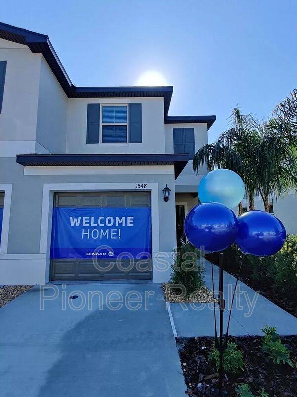 Townhouse for rent at 1548 Cassius St, Lutz, FL 33549