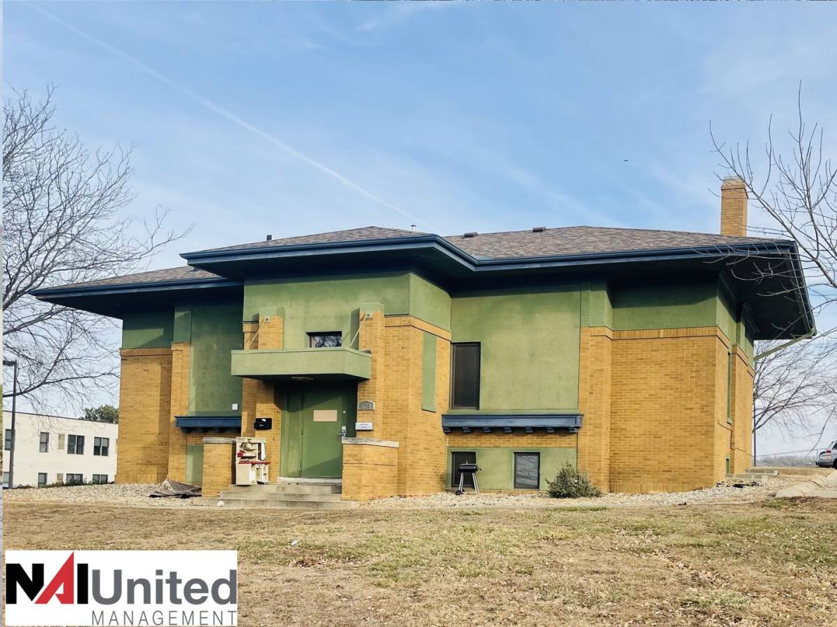 Apartment for rent at 220 S Fairmount, Sioux City, IA 51106