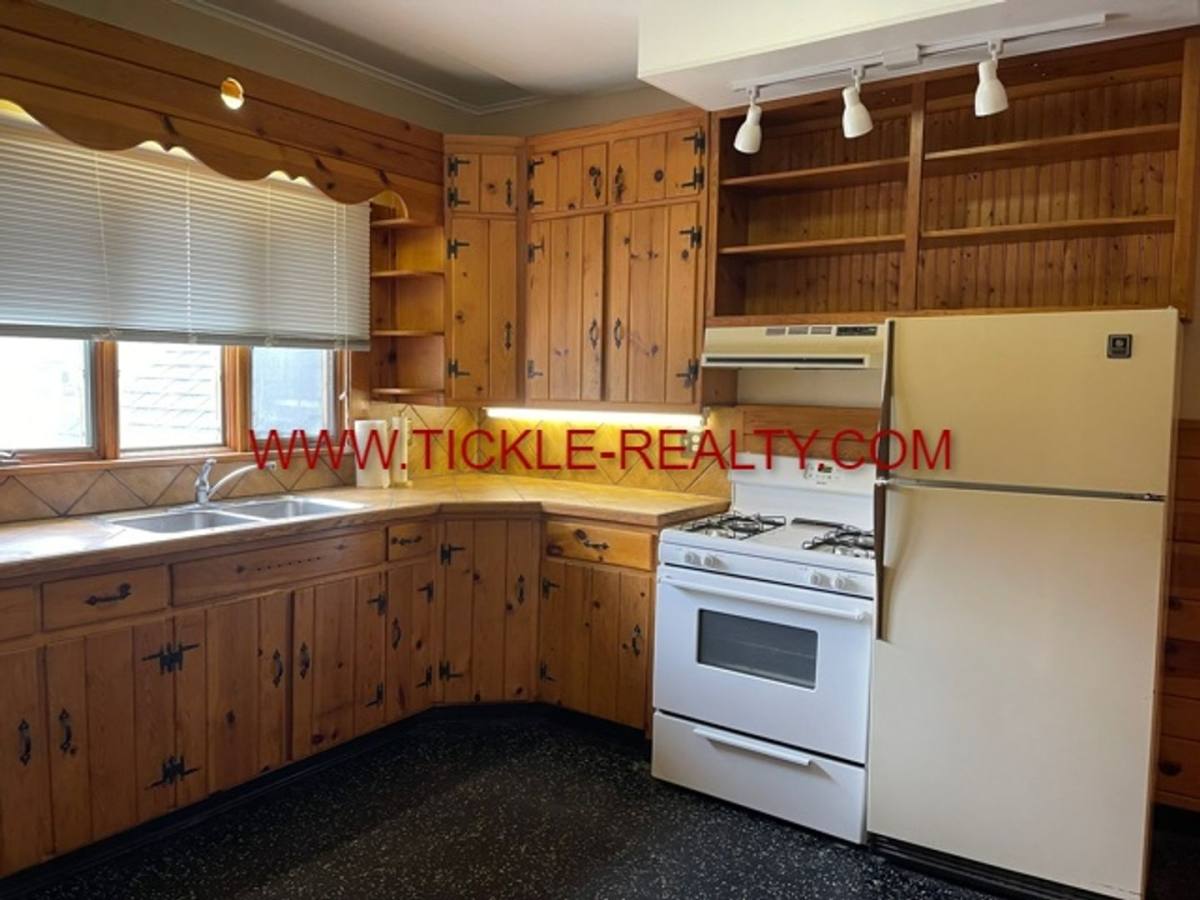 Apartment for rent at 202-204 Meigs St, Rochester, NY 14607