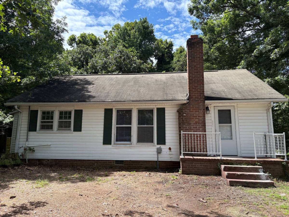 House for rent at 289 Dorothy St, High Point, NC 27262