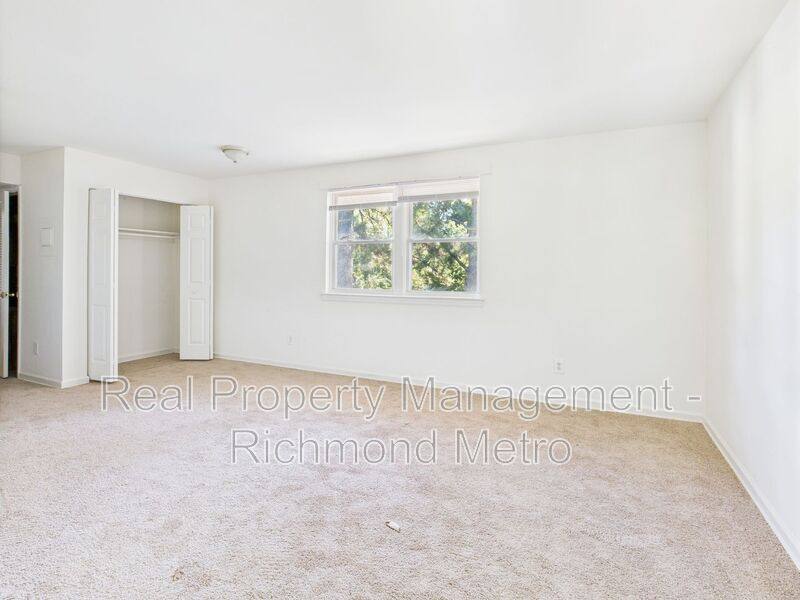 Apartment for rent at 2002 Warren Ave #D, Hopewell, VA 23860
