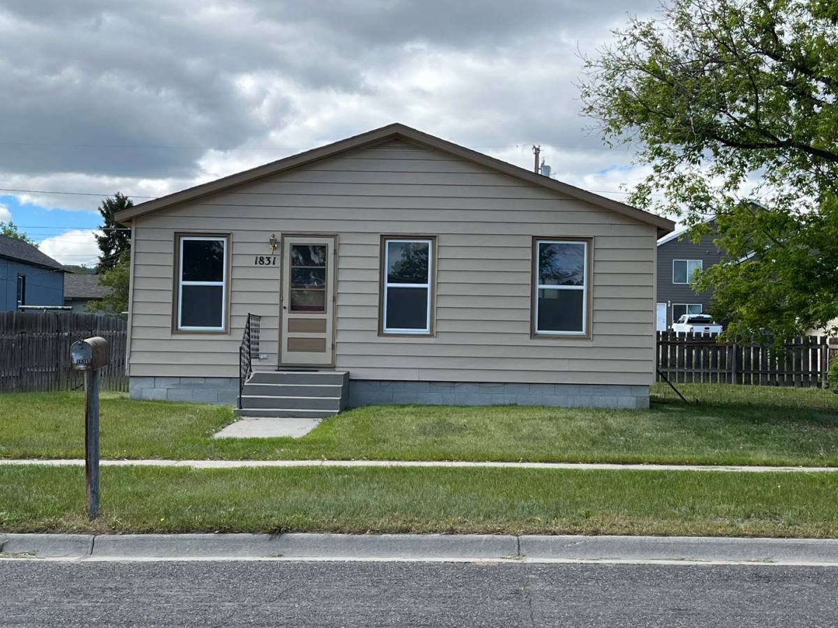 House for rent at 1831 Billings Ave, Helena, MT 59601