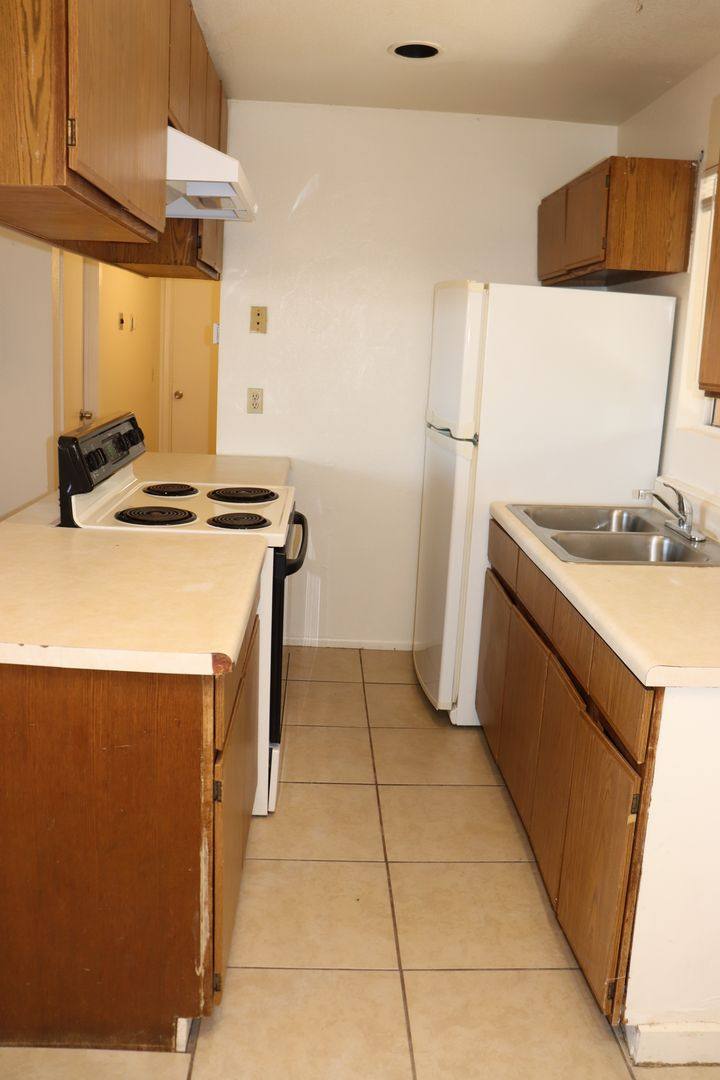 Apartment for rent at 329-335 E Alturas St, Tucson, AZ 85705