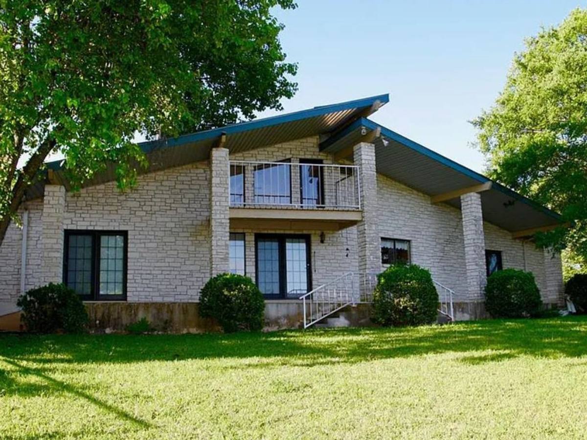 House for rent at 2212 Rock Creek Dr, Kerrville, TX 78028