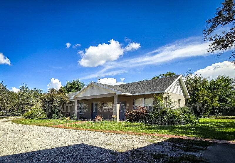 House for rent at 70 Powell Rd, Winter Haven, FL 33880