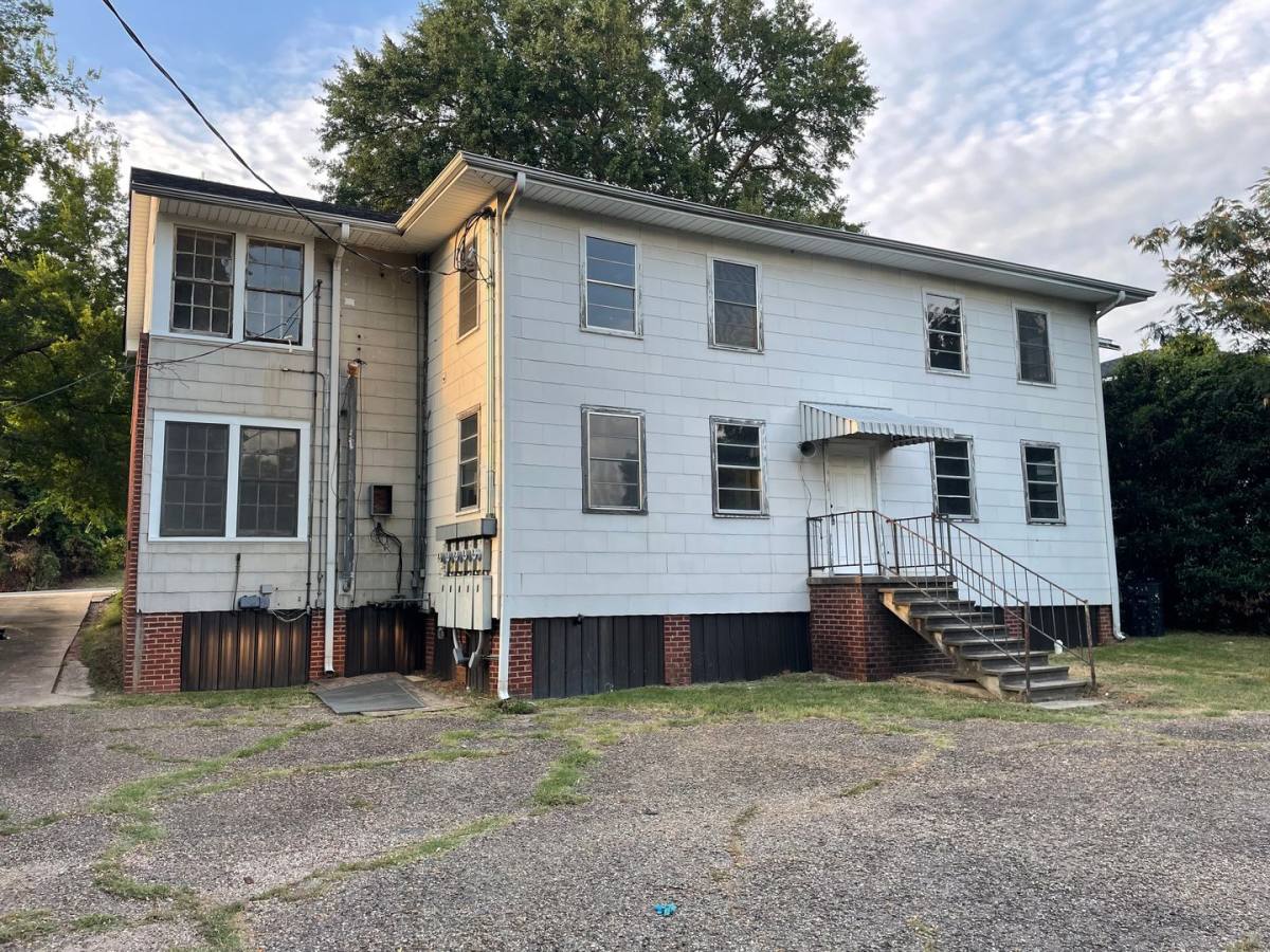 Apartment for rent at 723 Olive St #A, Shreveport, LA 71104