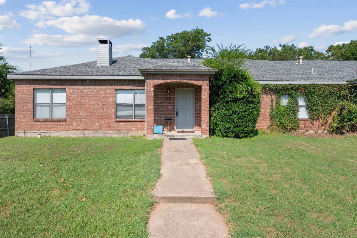 House for rent at 701 Monique, Cedar Hill, TX 75104
