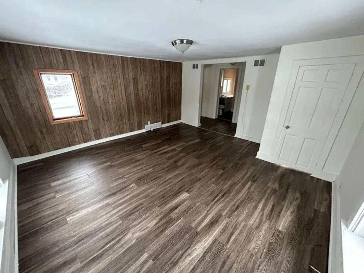 Apartment for rent at 306 Humboldt Ave, Wausau, WI 54403