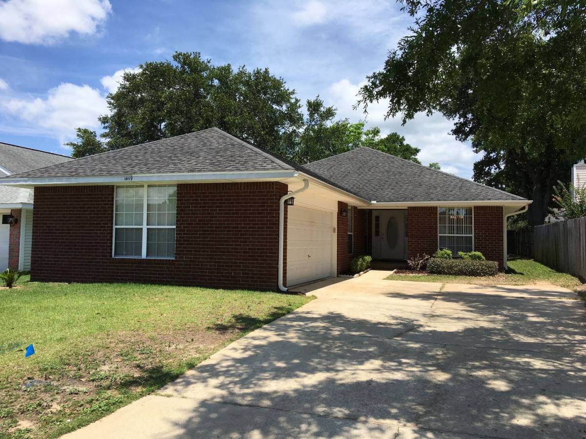 House for rent at 1449 Greystone Dr, Pensacola, FL 32514