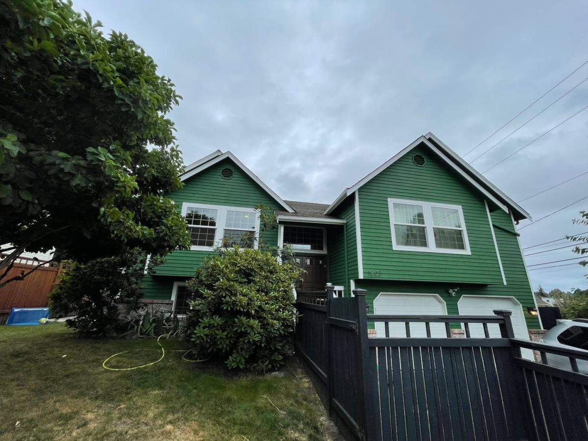 House for rent at 1803 N 88th St, Seattle, WA 98103