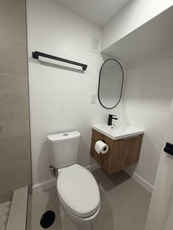 House for rent at 1212 18th St NE #B, Washington, DC 20002
