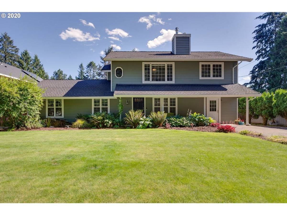 House for rent at 6352 SW Dawn St, Lake Oswego, OR 97035