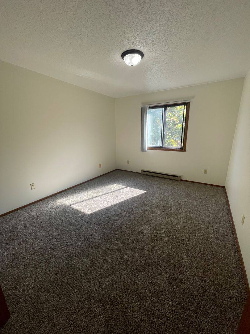 Apartment for rent at 3301 16th Ave S, Fargo, ND 58103