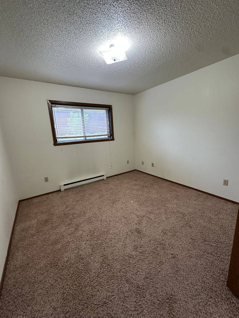 Apartment for rent at 3301 16th Ave S, Fargo, ND 58103