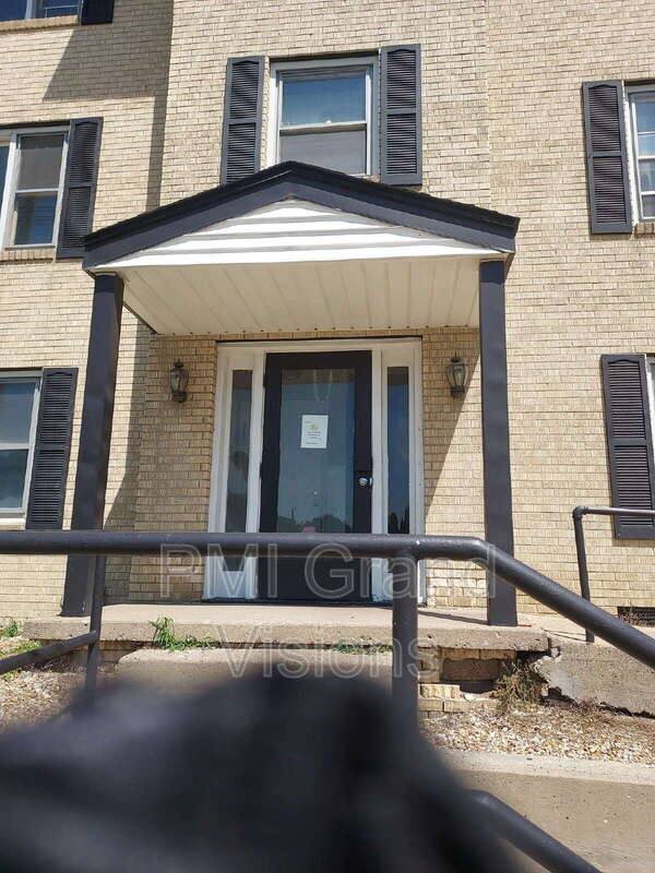 Apartment for rent at 340 N Monroe St #5, Decatur, IL 62522