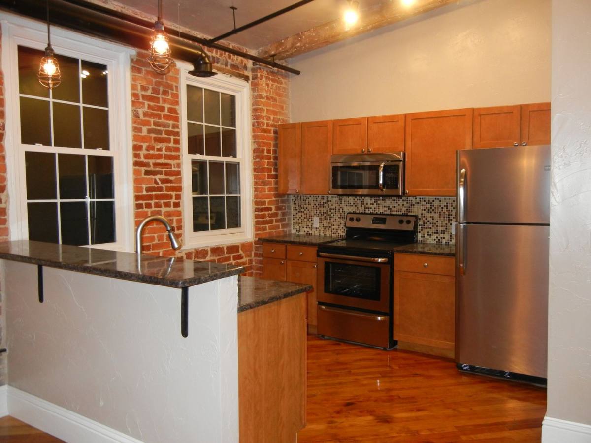 Apartment for rent at 1360 N George St, York, PA 17404