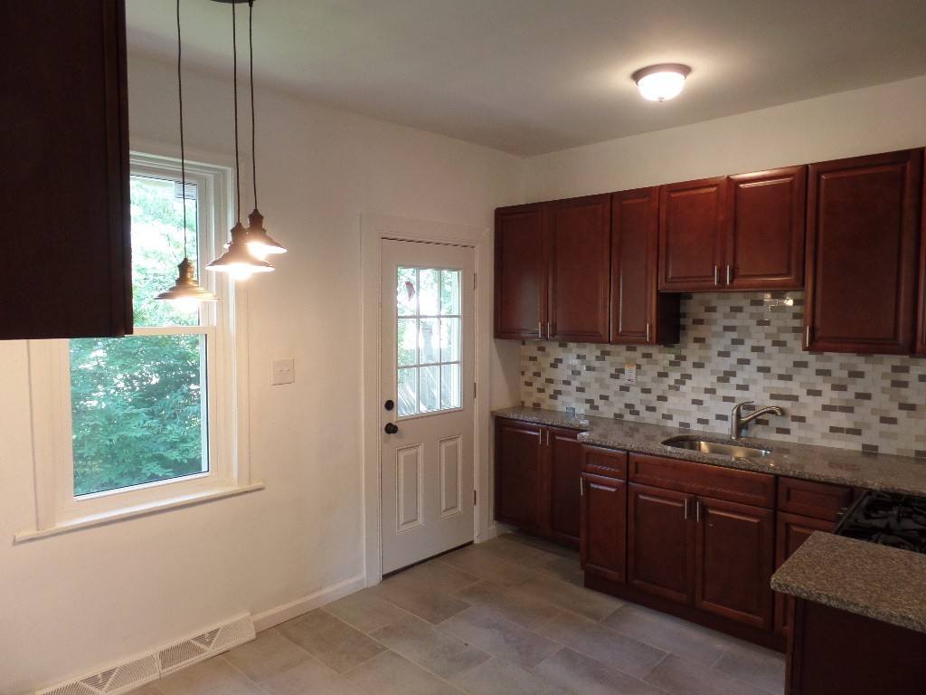 Apartment for rent at 330 Berkley Ave, Palmyra, NJ 08065