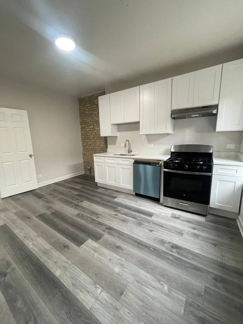 Apartment for rent at 3001-09 W 19th St, Chicago, IL 60623