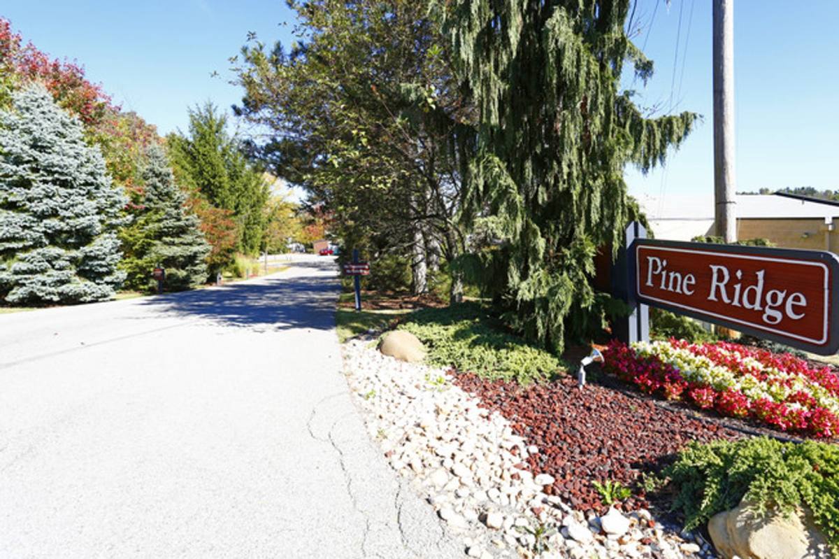 Apartment for rent at 100 Pine Ridge Dr, Oakdale, PA 15071