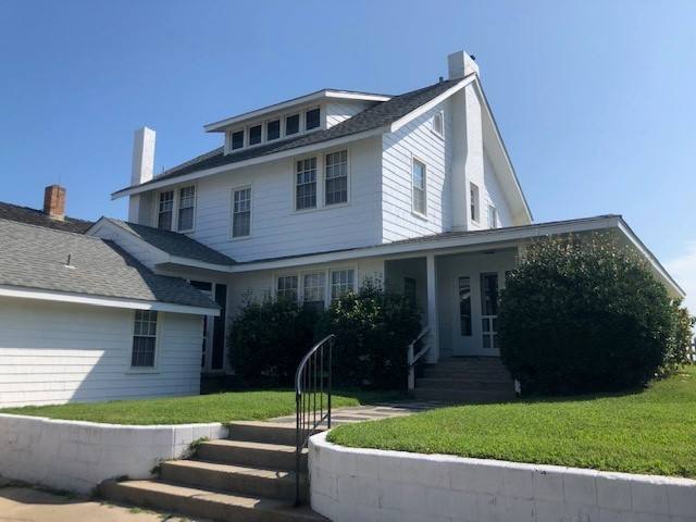 Apartment for rent at 5302 Ocean Front Ave, Virginia Beach, VA 23451