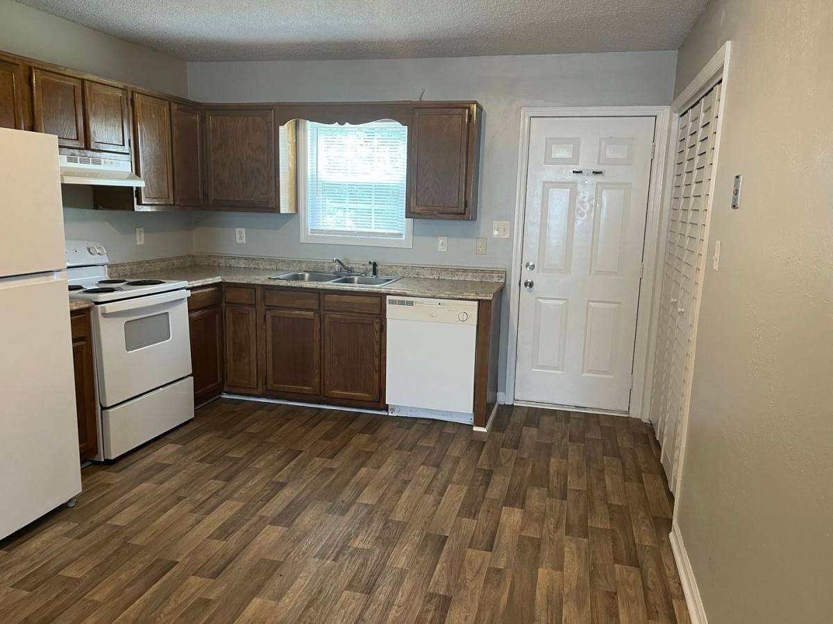 Apartment for rent at 553 Corbin St, Jacksonville, NC 28546