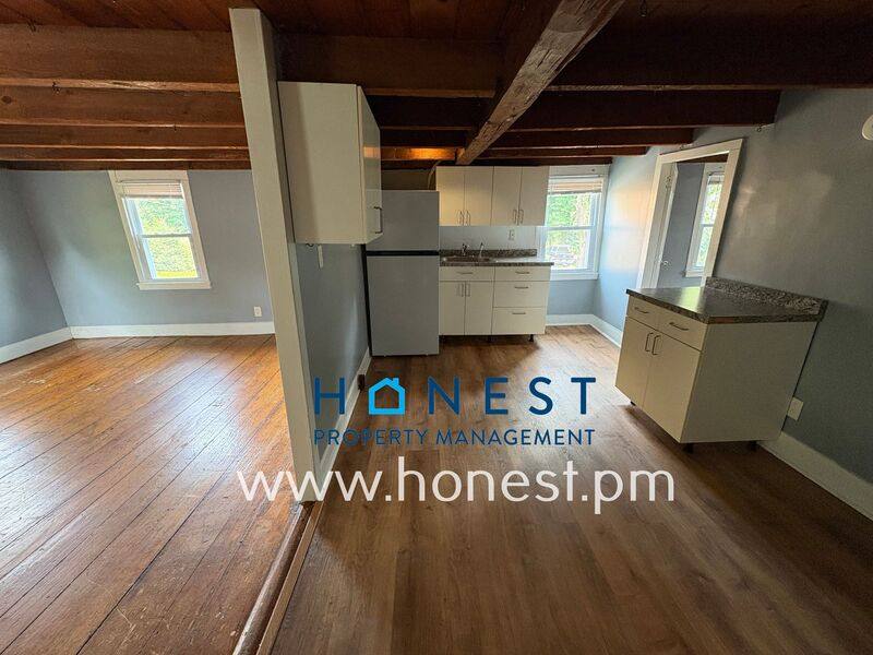 Apartment for rent at 8 Green St #3, Brunswick, ME 04011