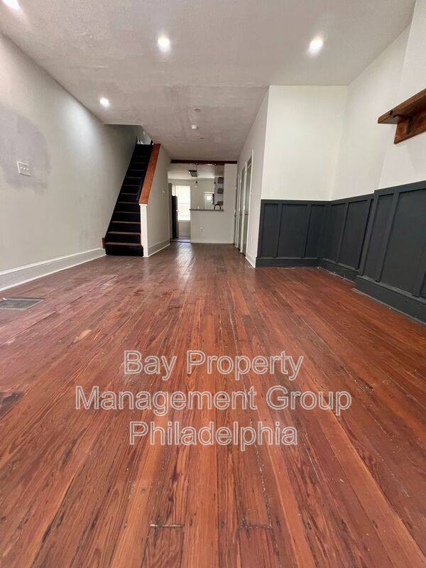 Townhouse for rent at 43 E Collom St, Philadelphia, PA 19144