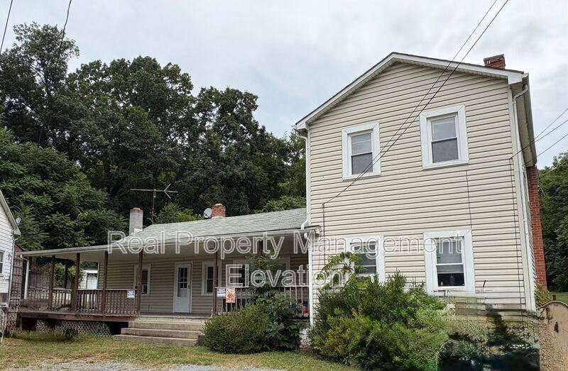Apartment for rent at 386 Round Hill Rd #1, Winchester, VA 22602