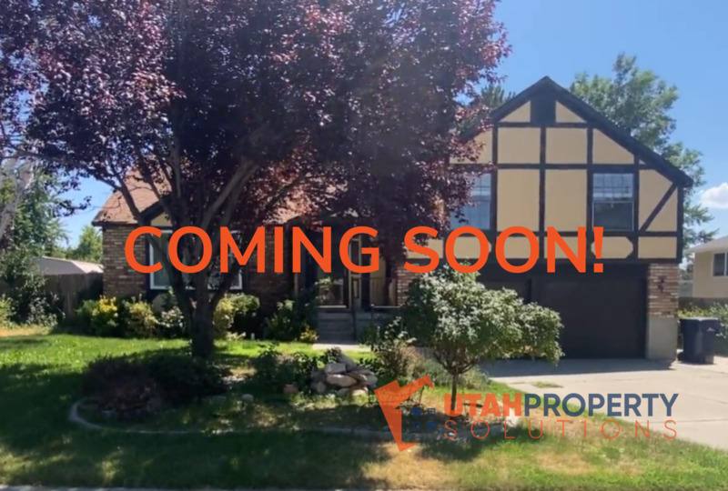 House for rent at 1048 E Pineridge Rd, Sandy, UT 84094