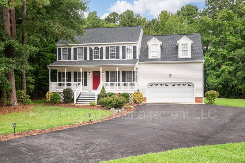House for rent at 13800 Rockharvest Court, Chester, VA 23836