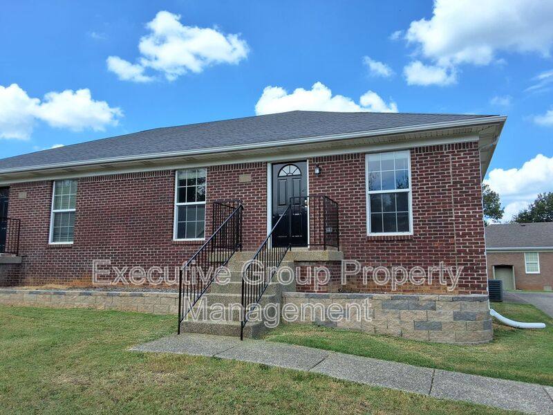 Apartment for rent at 204 Adena Loop, Radcliff, KY 40160