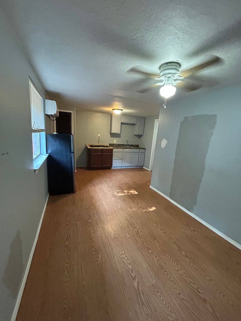 Apartment for rent at 408 SW 13th St, Lawton, OK 73507