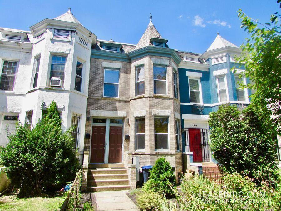 Apartment for rent at 1642 1 2 New Jersey Ave NW, Washington, DC 20001